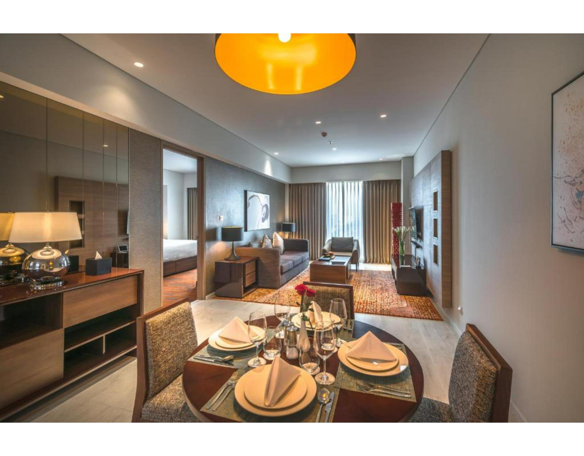 Oakwood Hotel & Residence Сурабая Екстериор снимка
